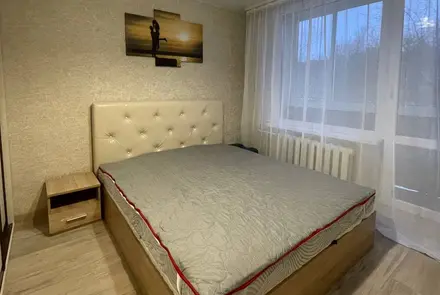 Трехкомнатная квартира на сутки в Молодечно, ул. Космонавтов 4
